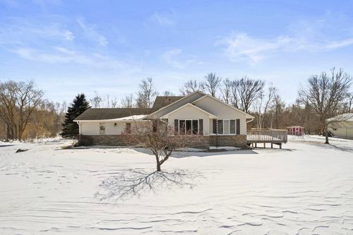 5060 277th Ave Ne, Isanti, MN, 55040-3600 | Card Image