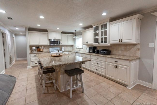 4326 Pleasant Dr, House other with 3 bedrooms, 2 bathrooms and null parking in Lake Charles LA | Image 7