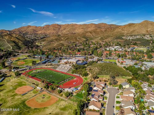 302-5837 Oak Bend Ln, Oak Park, CA, 91377-5609 | Card Image