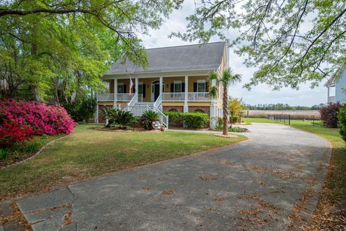 75 Pine Grove Ln, Georgetown, SC, 29440-6830 | Card Image