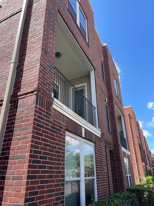 2313 Hutchins St, Houston, TX, 77004-1301 | Card Image