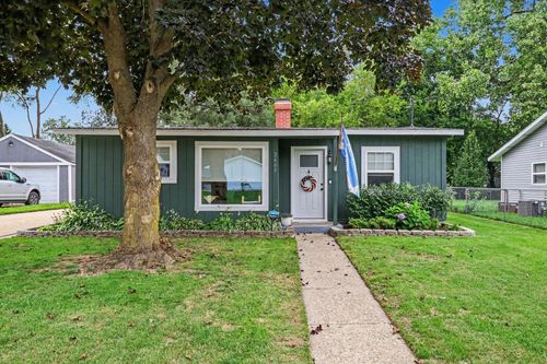 2405 Shasta Dr, Kalamazoo, MI, 49004-1026 | Card Image