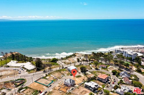 17053 Livorno Drive, Pacific Palisades, CA, 90272 | Card Image