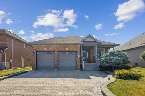 42 Windrose Crt, Woodbridge, ON, L4L9G9 | Card Image