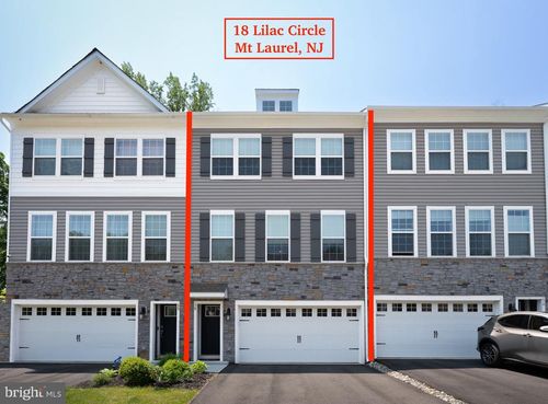 18 Lilac Cir, MOUNT LAUREL, NJ, 08054-1452 | Card Image