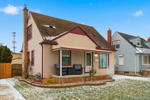 13683 Callender St, Southgate, MI, 48195-1742 | Card Image