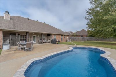 6321 West Morgan Drive, House other with 3 bedrooms, 2 bathrooms and null parking in Alexandria LA | Image 3