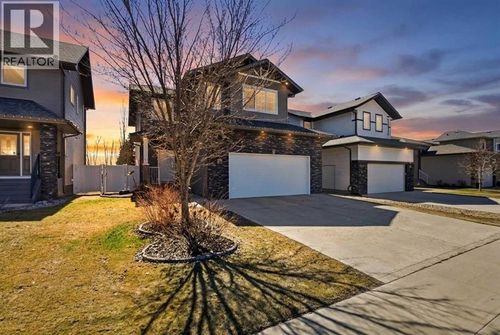 47 Thompson Cres, Red Deer, AB, T4P0R9 | Card Image
