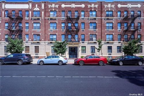 2c-409 Avenue C, Kensington (Brooklyn), NY, 11218 | Card Image