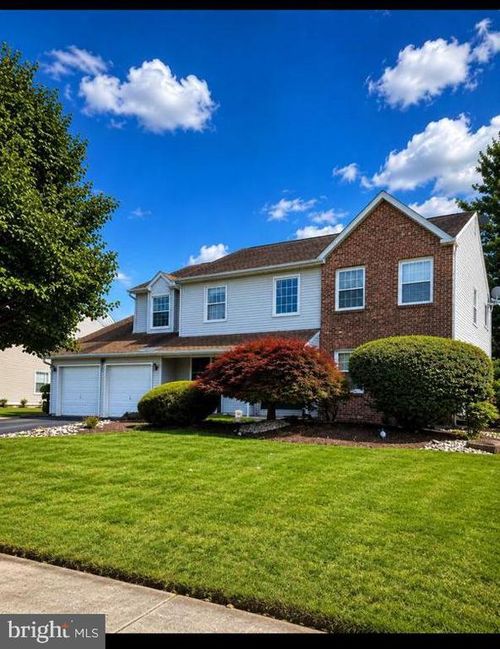 2067 E Wellington Rd, NEWTOWN, PA, 18940-3709 | Card Image