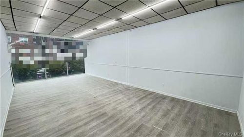 fl-3rd-43 Main St, Flushing, NY, 11355-4764 | Card Image