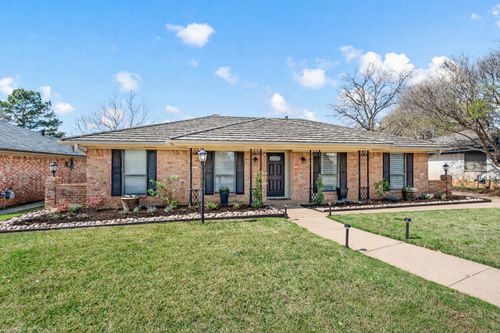 2021 Mountainview Dr, Hurst, TX, 76054-2919 | Card Image