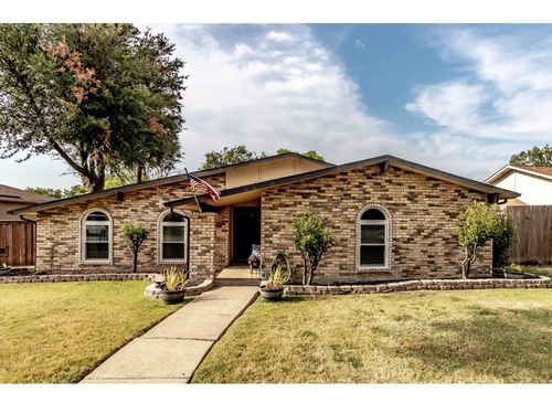1204 Warwick Dr, Mesquite, TX, 75150-4333 | Card Image