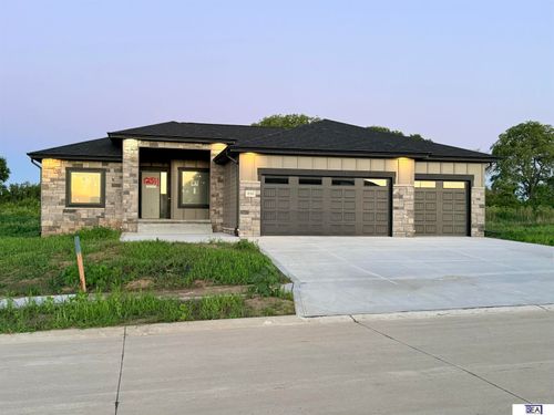12511 S 87th Ave, Papillion, NE, 68046-5117 | Card Image