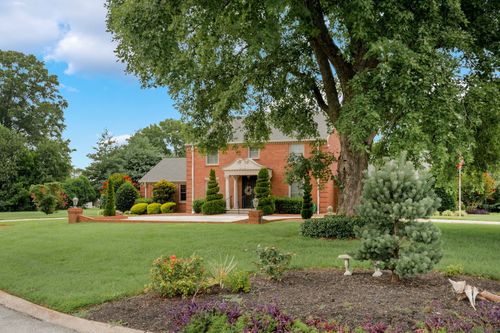 207 Kennett Rd, Old Hickory, TN, 37138-2114 | Card Image