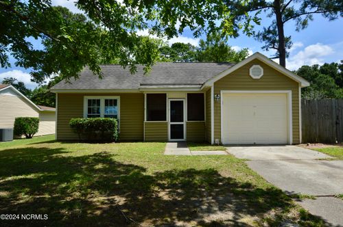 206 Wedgewood Dr, Jacksonville, NC, 28546-7871 | Card Image