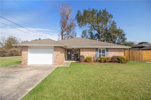 150 W Heather Dr, Luling, LA, 70070-3067 | Card Image
