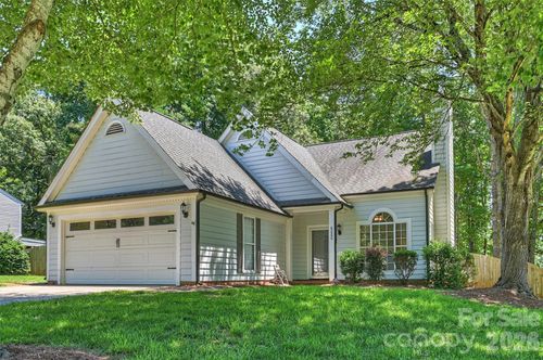 6000 Burnt Mill Run, Matthews, NC, 28104-3339 | Card Image