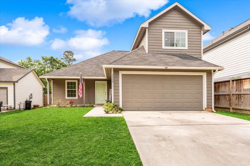 3998 Frontier Rd, Willis, TX, 77378-3690 | Card Image