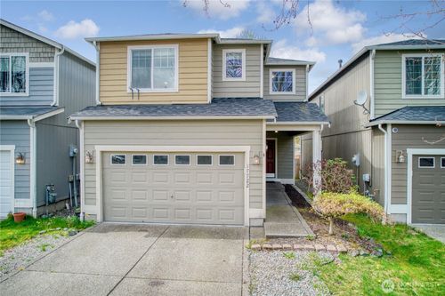 17722 72nd Ave E, Puyallup, WA, 98375-2305 | Card Image