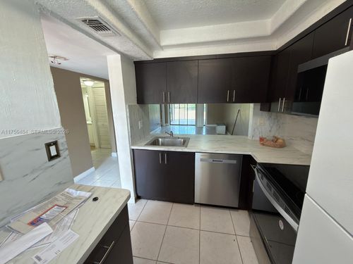 212-3400 Foxcroft Rd, Miramar, FL, 33025-4197 | Card Image