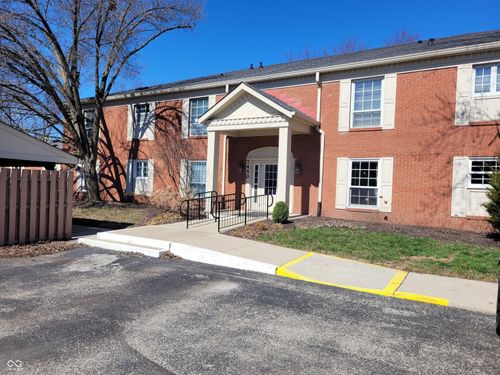 a-7450 Lions Head Dr, Indianapolis, IN, 46260-3458 | Card Image