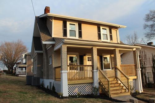 821 12th St Nw, Roanoke, VA, 24017-6309 | Card Image