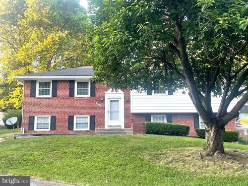 10902 Exeter Ct, UPPER MARLBORO, MD, 20774-1418 | Card Image