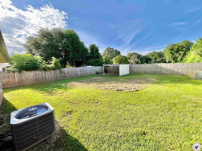 207 Wilder Dr, House other with 3 bedrooms, 2 bathrooms and null parking in Hooks TX | Image 6