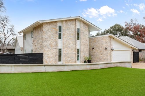 1813 Crooked Ln, Austin, TX, 78741-3905 | Card Image