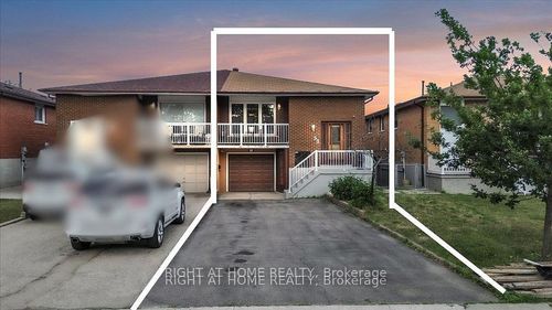 53 Agincourt Rd, Woodbridge, ON, L4L2Z8 | Card Image