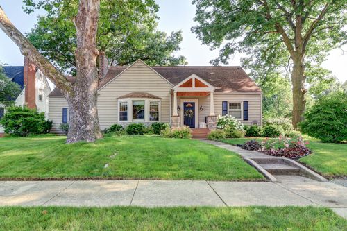 410 W 12th St, Sterling, IL, 61081-2204 | Card Image