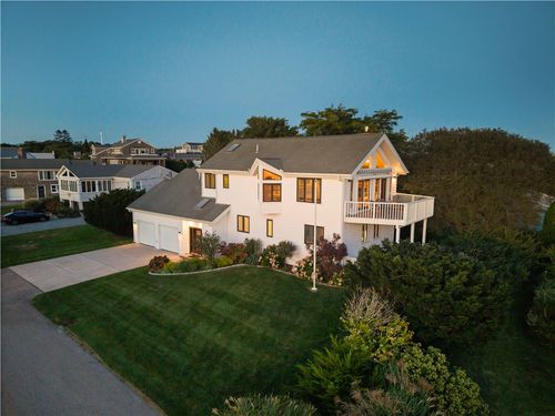 16 Larch Ave, Narragansett, RI, 02882-6024 | Card Image