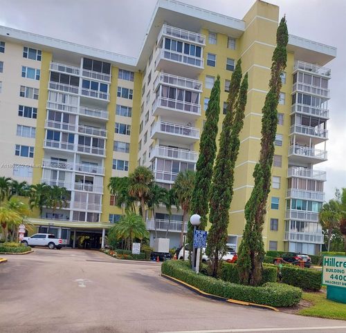 apt-1005a-4400 Hillcrest Dr, Hollywood, FL, 33021-7979 | Card Image