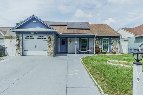 8210 Clermont St, Tampa, FL, 33637-6573 | Card Image