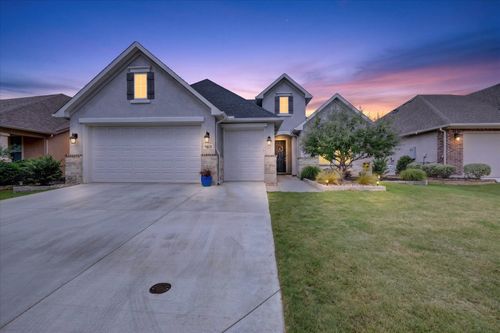 9808 Silver Rock Way, Denton, TX, 76207-1673 | Card Image