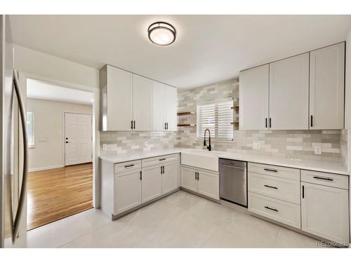45 S Yates St, Denver, CO, 80219-1726 | Card Image