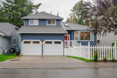 12289 Southpark Cres, House other with 5 bedrooms, 3 bathrooms and 4 parking in Surrey BC | Image 3