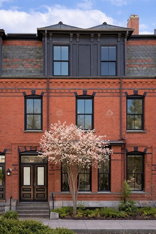 57 Monmouth St, Brookline, MA, 02446-5606 | Card Image