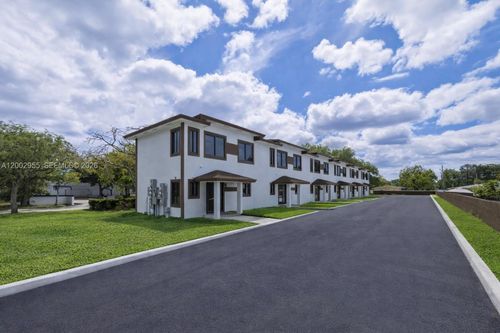 4717 Sw 32nd Ave, Fort Lauderdale, FL, 33312-6950 | Card Image