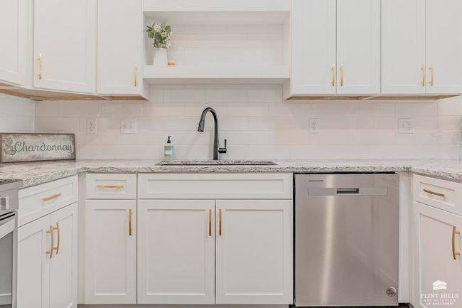 4115 Scenic Xing, Condo with 3 bedrooms, 2 bathrooms and null parking in Manhattan KS | Image 16