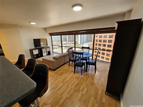 apt-1602-1088 Bishop St, Honolulu, HI, 96813-3120 | Card Image