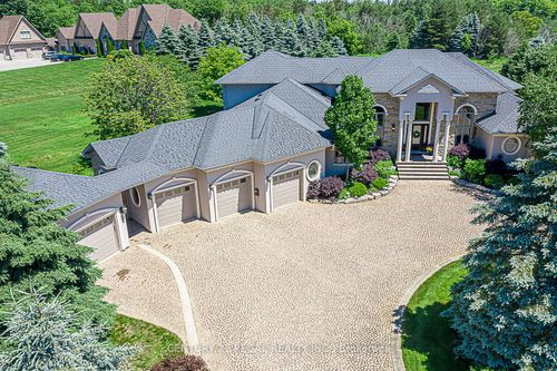 16 Lake Woods Dr, Stouffville, ON, L4A1P9 | Card Image