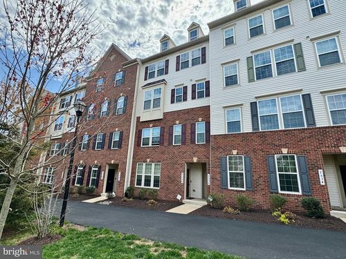 7536 Brunson Cir, GAINESVILLE, VA, 20155-4913 | Card Image