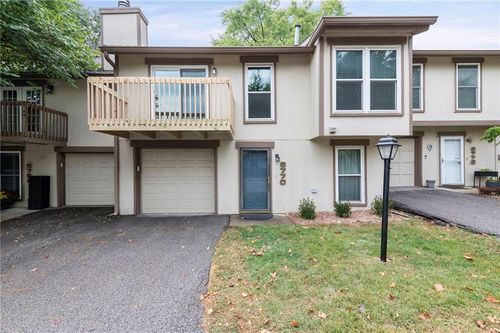 5770 N Anita Ave, Kansas City, MO, 64151-2624 | Card Image