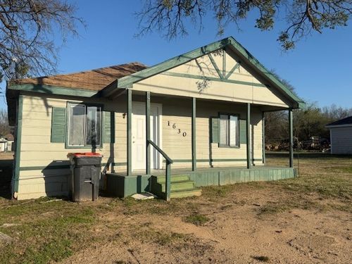 1630 Fitzhugh Ave, Paris, TX, 75460-2746 | Card Image