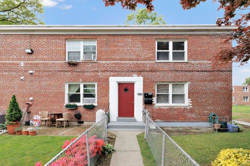 397 D Building 3 Granfield Avenue, Bridgeport, CT, 06610 | Card Image