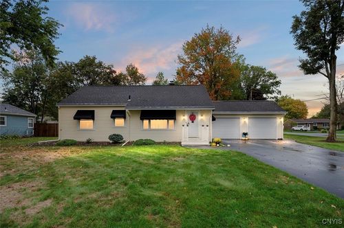 6371 Pleasant Dr, Rome, NY, 13440-7436 | Card Image