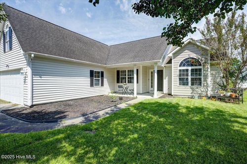 103 Inge Ct, New Bern, NC, 28562-9588 | Card Image
