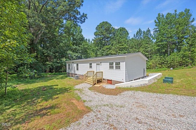 Back yard and back entrance | Image 24